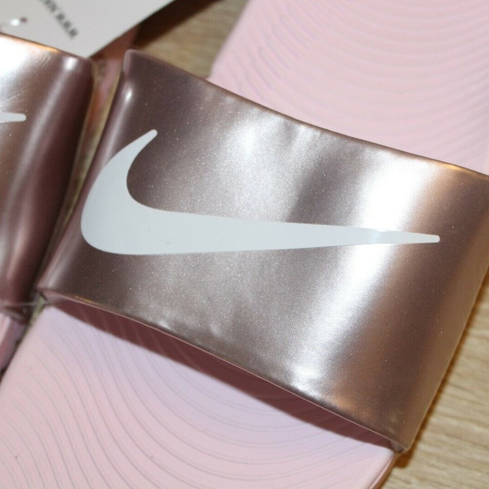 Girl's Nike Kawa Slide Sandals in Arctic Pink - Picture 2 of 6